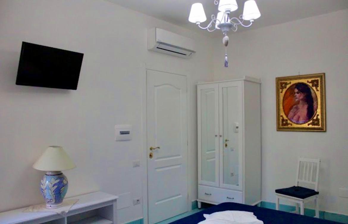 Hotel Il Borgo Di Iaconti à Vietri Extérieur photo